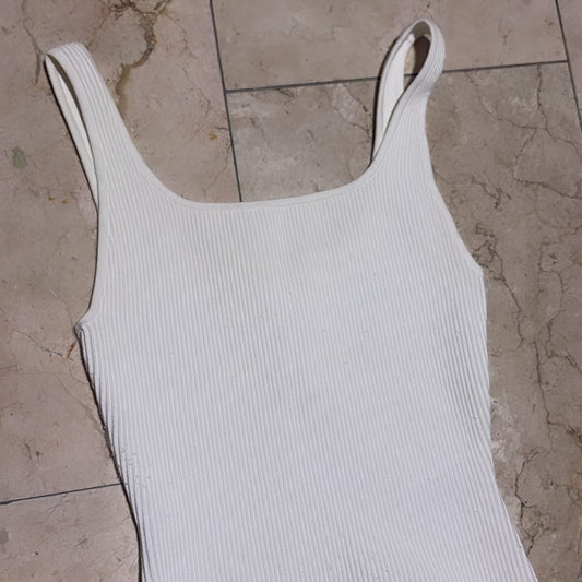 Aritzia Babaton Sculpt Knit Squareneck Tank