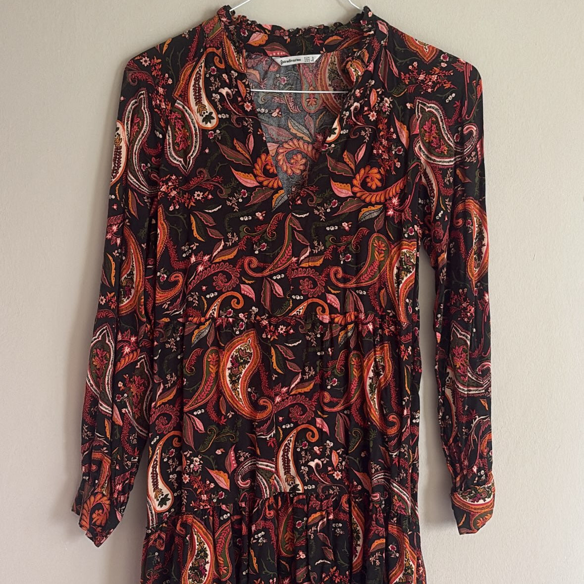 Stradivarius Vestido Paisley