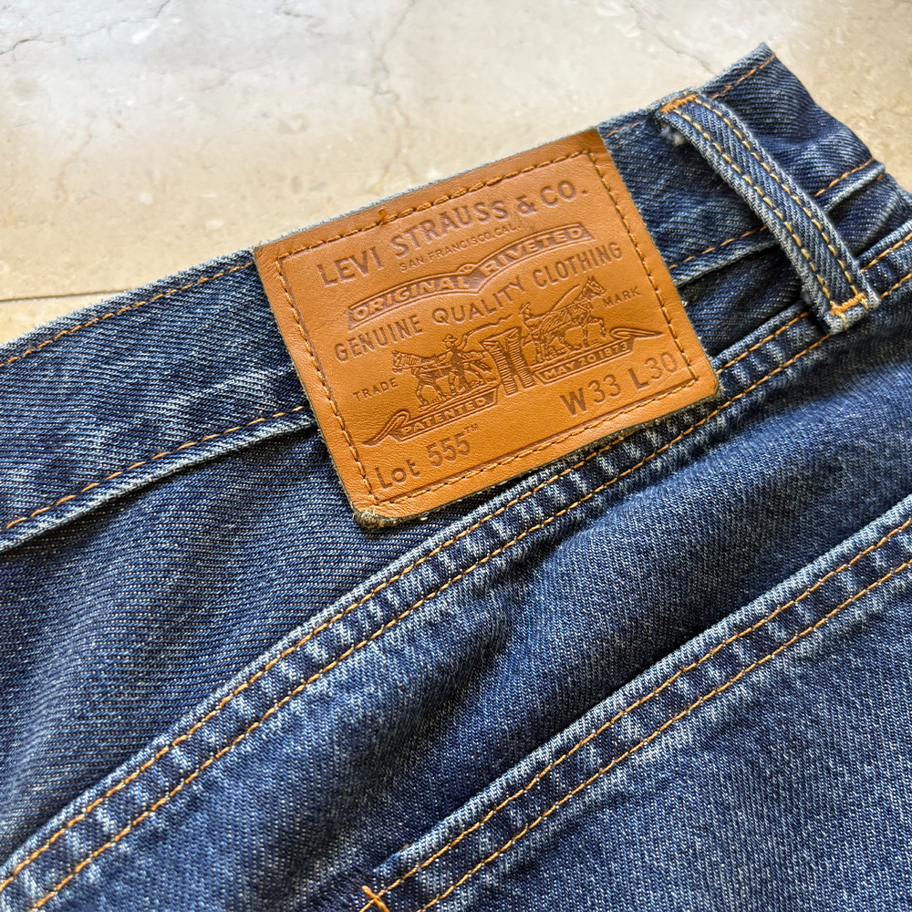 Levi's Blue Denim Jeans (33x30)