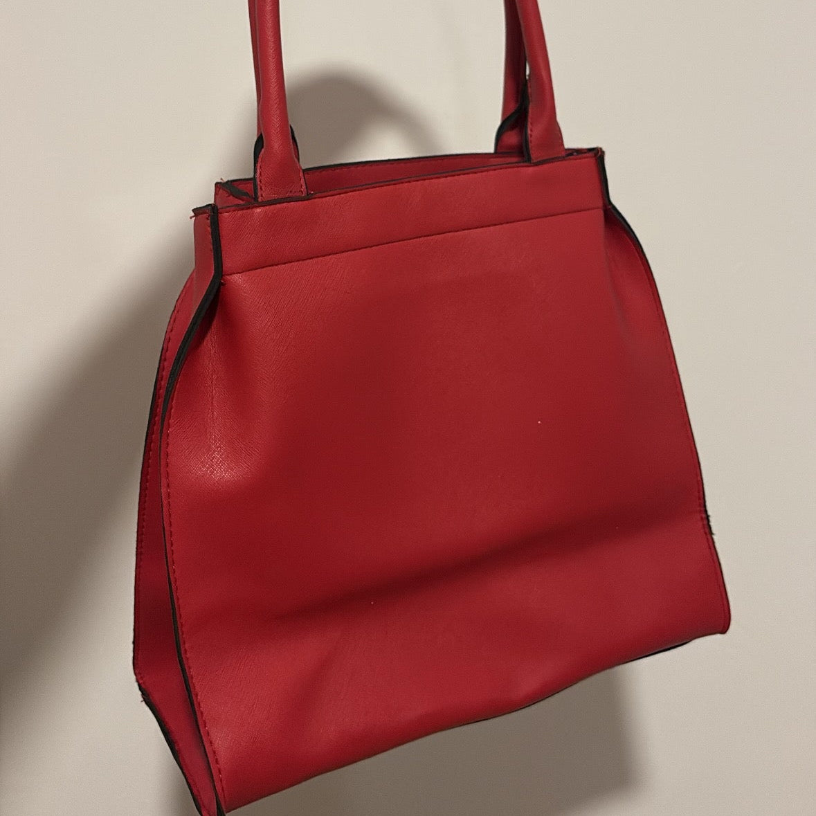 Elizabeth Arden Shoulder Bag