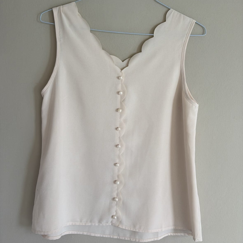 SHEIN Blusa Beige con Perlas