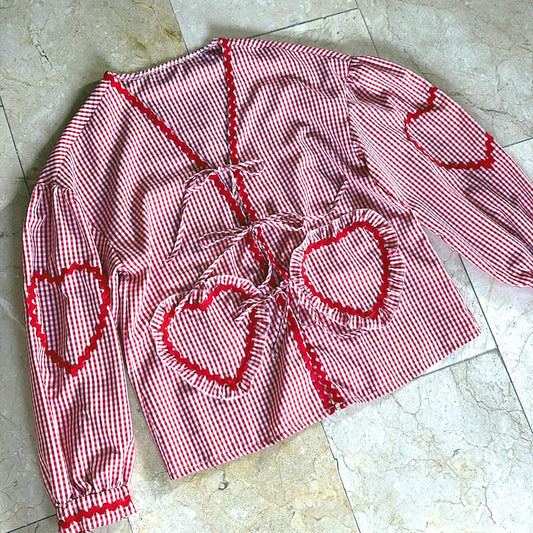 SHEIN Blusa Tie-Up de Corazones