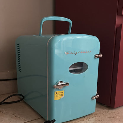 Frigidaire Mini Nevera (Capacidad 9 latas)