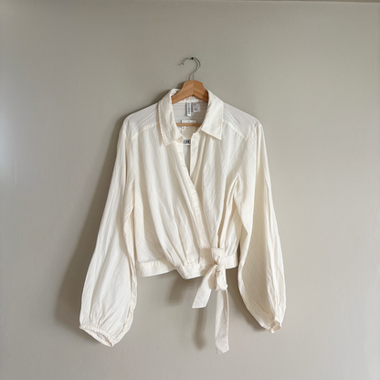 H&M Cotton Wrap Shirt (M) NUEVA