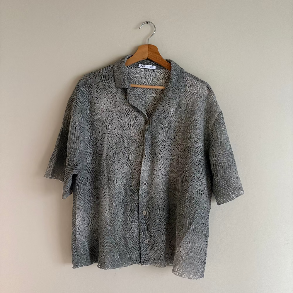 Zara Camisa con Textura (L)