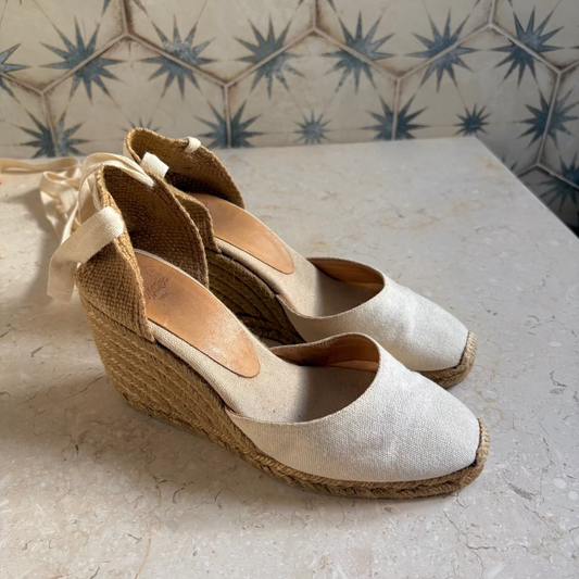Castañer Carina Alpargatas Beige/Tan (38W)