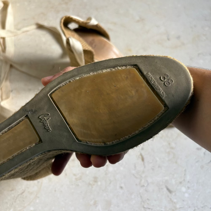Castañer Carina Alpargatas Beige/Tan (38W)
