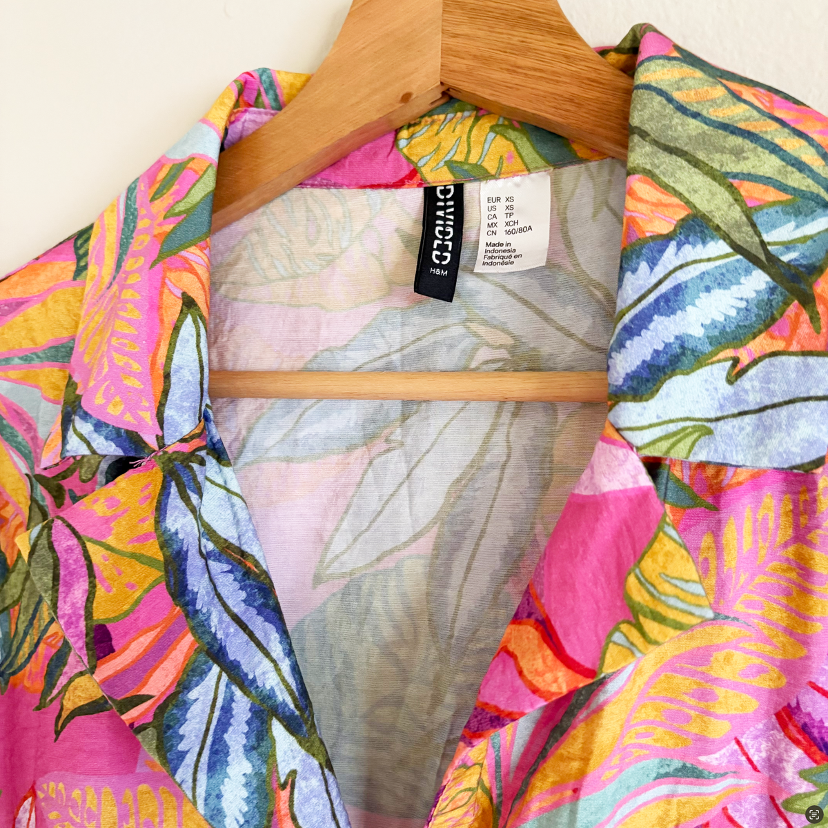 H&M Camisa Rayon Tropical (XS)