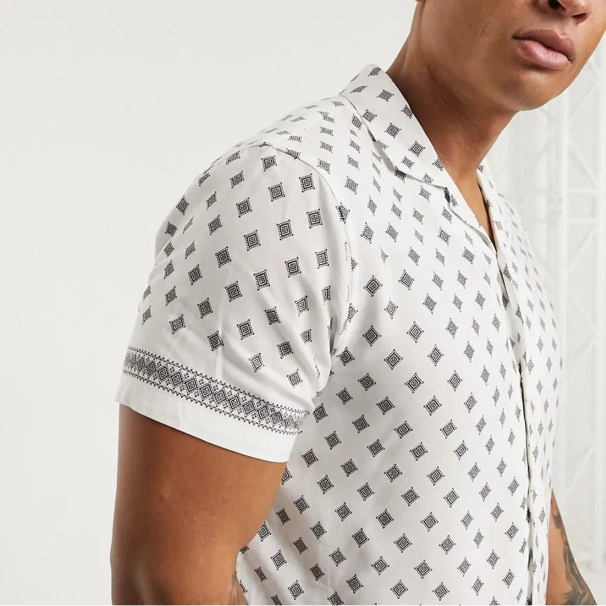 Abercrombie & Fitch Camisa Estampada (XL)