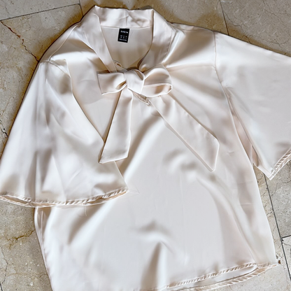 SHEIN Blusa Satinada Beige