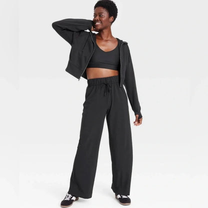 All in Motion Women's Loose Fit Woven Wide Leg Pants (S/M)