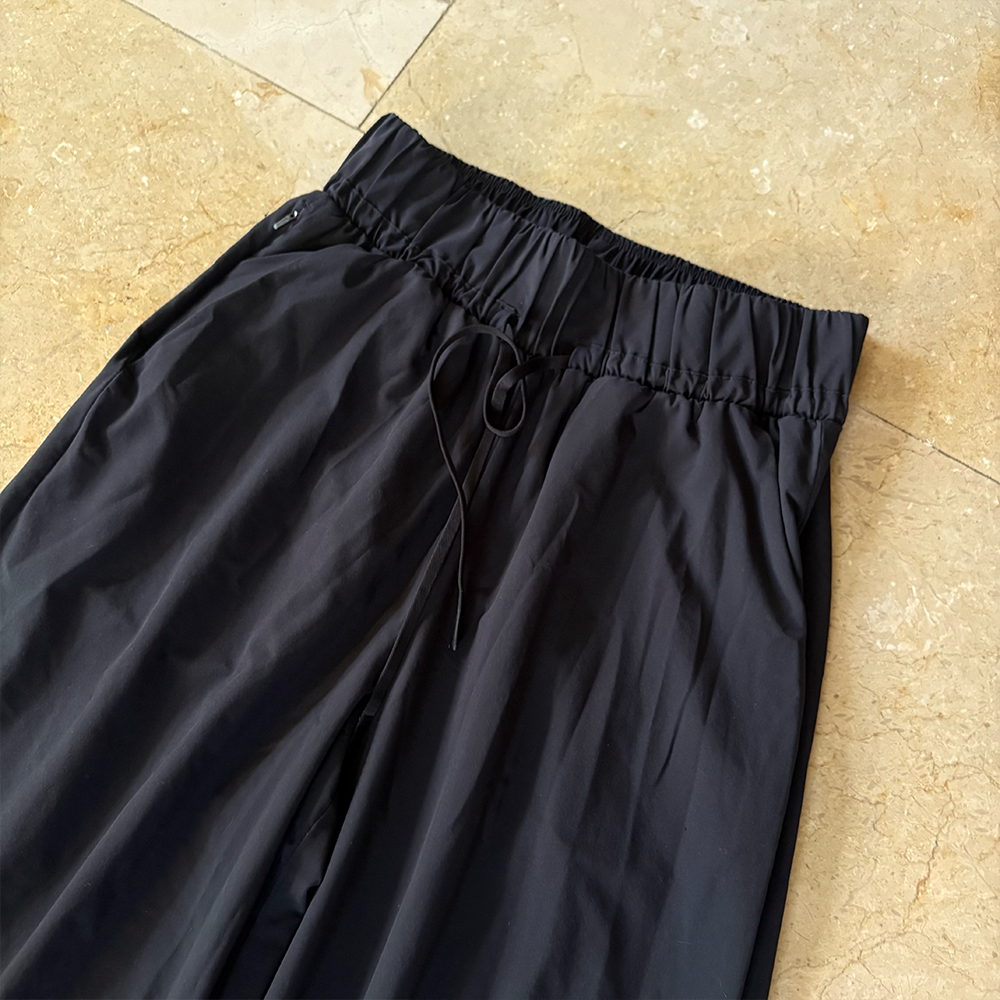 All in Motion Women's Loose Fit Woven Wide Leg Pants (S/M)