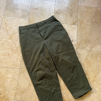 Gap Mid Rise Twill Barrel Pants (14)